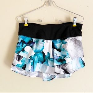 Calia  by Carrie Underwood Athletic  Shorts  Floral  M